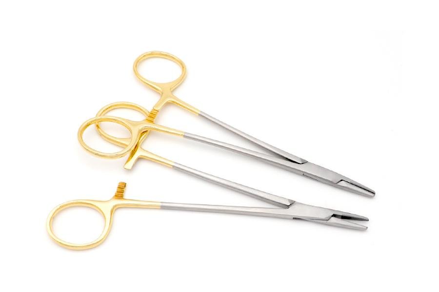 Suture Needle Holders 